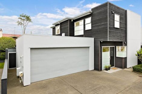 Photo of property in 27a Shackleton Road, Mount Eden, Auckland, 1024