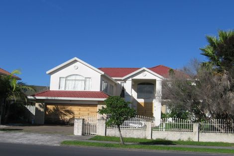 Photo of property in 82 Meadowland Drive, Somerville, Auckland, 2014