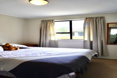 Photo of property in 394 Bucklands Beach Road, Bucklands Beach, Auckland, 2012