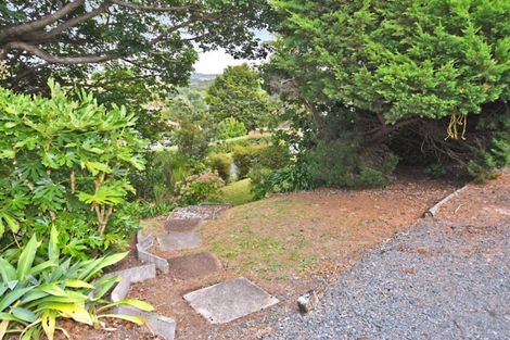 Photo of property in 3 Leigh Road, Leigh, 0985