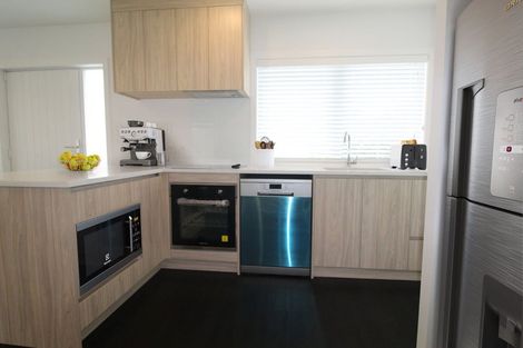 Photo of property in 2/4a Seymour Street, Saint Marys Bay, Auckland, 1011