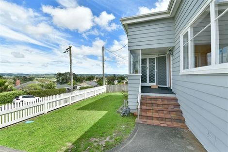 Photo of property in 36 Karaka Street, Helensville, 0800