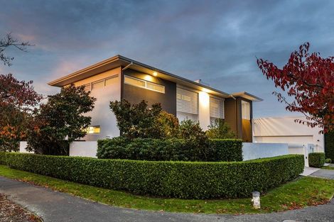 Photo of property in 55 Merivale Lane, Merivale, Christchurch, 8014