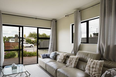 Photo of property in 15 Lorne Crescent, Flaxmere, Hastings, 4120