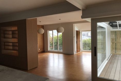 Photo of property in 11 Ngatoto Street, Khandallah, Wellington, 6035