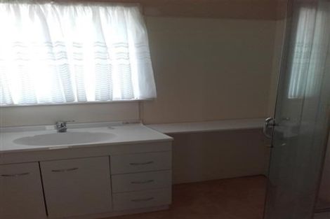 Photo of property in 2/2 Eban Avenue, Hillcrest, Auckland, 0627