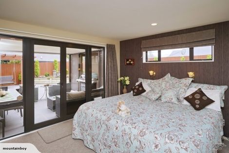 Photo of property in 36 Titirangi Crescent, Parklands, Christchurch, 8083