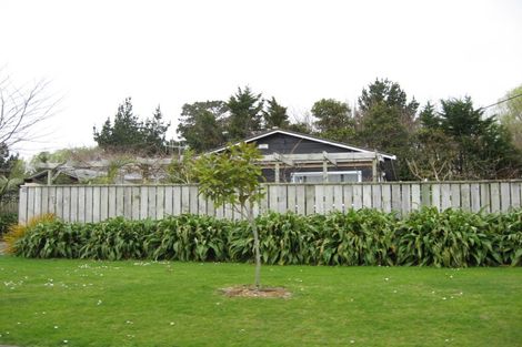 Photo of property in 33 Donnelly Street, Oakura, 4314