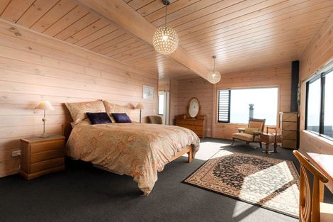 Photo of property in 8 Ngarimu Heights Row, Ngarimu Bay, Thames, 3575