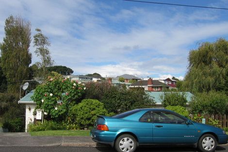 Photo of property in 18 Cassino Street, Bayswater, Auckland, 0622
