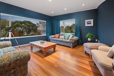 Photo of property in 12 Oban Road, Browns Bay, Auckland, 0630