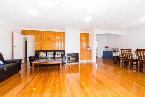 Photo of property in 5 Shanaway Rise, Hillcrest, Auckland, 0627