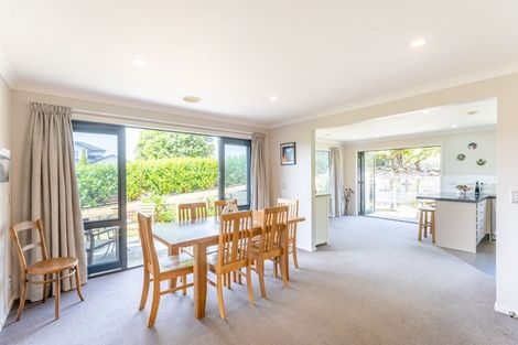 Photo of property in 12 Aotea Drive, Aotea, Porirua, 5024