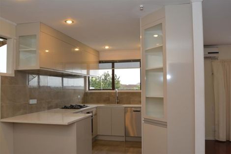 Photo of property in 56 Hollyford Drive, Clover Park, Auckland, 2105