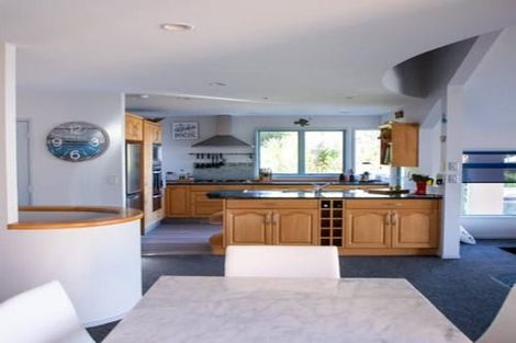 Photo of property in 4 Bush Point Road, Cable Bay, 0420