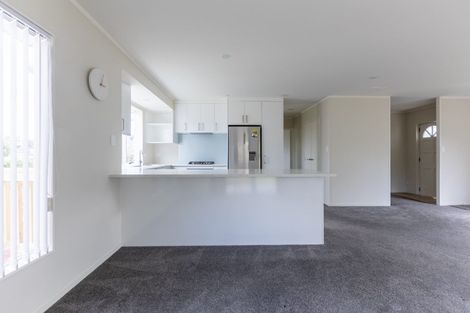 Photo of property in 115 Athena Drive, Totara Vale, Auckland, 0629