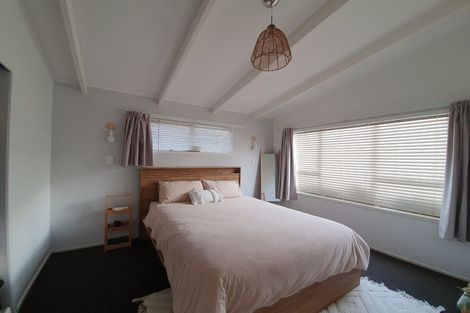 Photo of property in 2/8 Alpha Street, Papakura, 2110