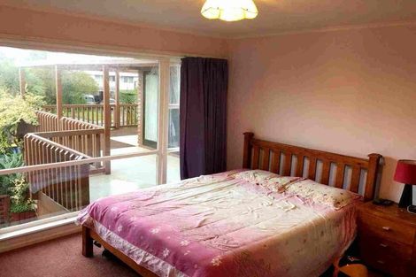 Photo of property in 70 Tiroroa Avenue, Te Atatu South, Auckland, 0610