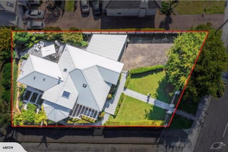 Photo of property in 71 Beach Road, Mellons Bay, Auckland, 2014