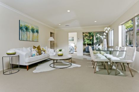 Photo of property in 2/11 Camelot Place, Glenfield, Auckland, 0629