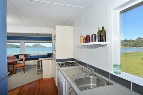 Photo of property in 37b Te Kapua Street, Oakura, Hikurangi, 0184