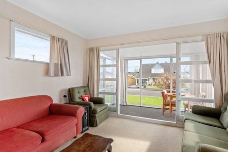 Photo of property in 10 Tawa Street, Levin, 5510