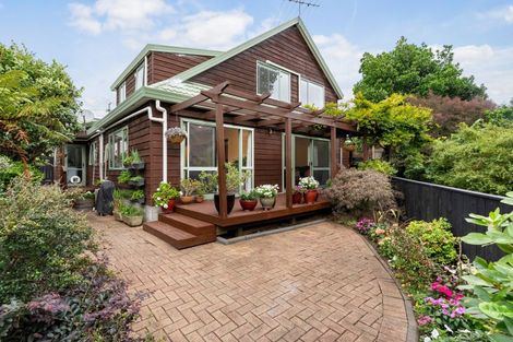 Photo of property in 2/52 Uxbridge Road, Mellons Bay, Auckland, 2014