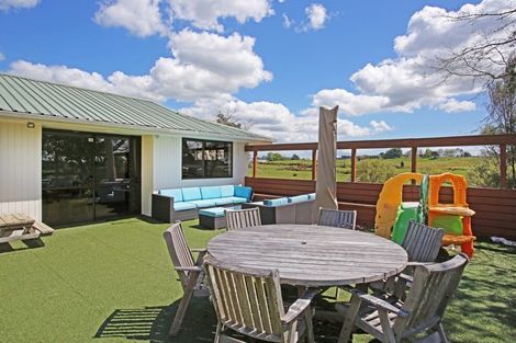 Photo of property in 580 Burtt Road, Runciman, Drury, 2578