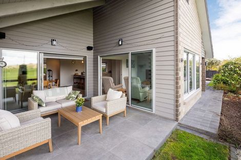 Photo of property in 34 Madison Street, Cambridge, 3434