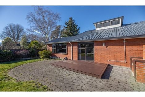 Photo of property in 28 Rubens Place, Burnside, Christchurch, 8053