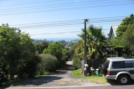 Photo of property in 1/807 East Coast Road, Northcross, Auckland, 0630