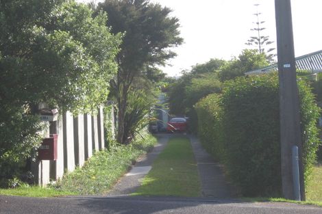 Photo of property in 1/184 Chivalry Road, Glenfield, Auckland, 0629