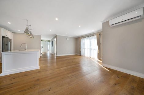 Photo of property in 3 Wallace Road, Ranui, Auckland, 0612