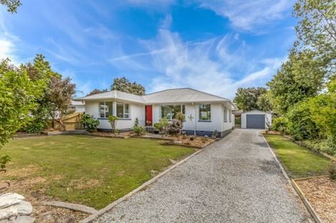 Photo of property in 7 Pinehurst Crescent, Russley, Christchurch, 8042