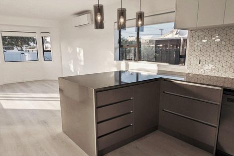 Photo of property in 6a Beach Road, Orewa, 0931