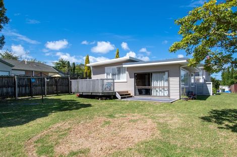 Photo of property in 22 Awaroa Road, Sunnyvale, Auckland, 0612
