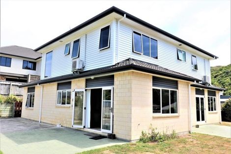 Photo of property in 211 Westchester Drive, Churton Park, Wellington, 6037