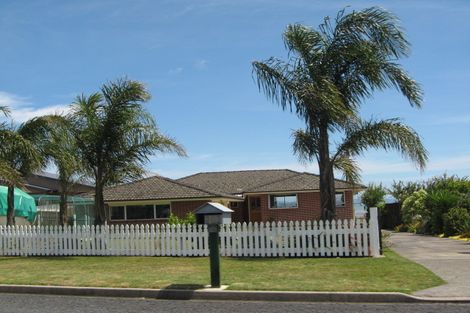 Photo of property in 101 Torkar Road, Clarks Beach, 2122