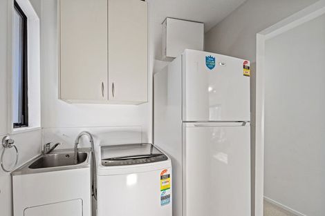 Photo of property in 2/33 Tower Street, Hornby, Christchurch, 8042