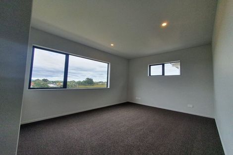Photo of property in 42 Matawhanga Drive, Wattle Downs, Auckland, 2103