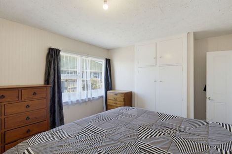 Photo of property in 42 Daniels Road, Redwood, Christchurch, 8051
