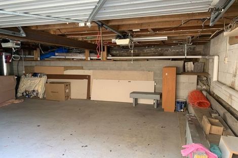 Photo of property in 21 Richards Avenue, Forrest Hill, Auckland, 0620