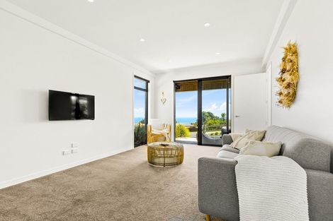 Photo of property in 11 Edwin Mitchelson Road, Muriwai, Waimauku, 0881