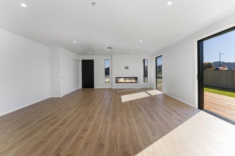 Photo of property in 3 Louden Place, Wakefield, 7025