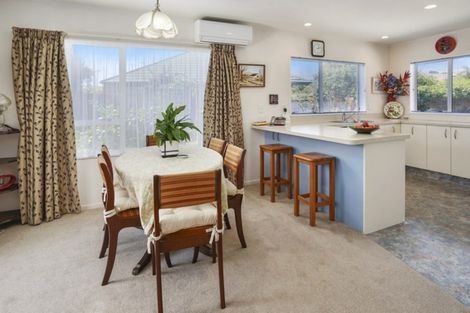 Photo of property in 12a Heihei Place, Paraparaumu, 5032