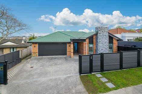 Photo of property in 23 Hugh Green Drive, Pinehill, Auckland, 0632