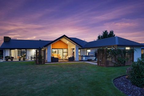 Photo of property in 11 Mara-kai Place, Pegasus, 7612