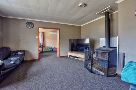 Photo of property in 77 Walker Crescent, East Gore, Gore, 9710