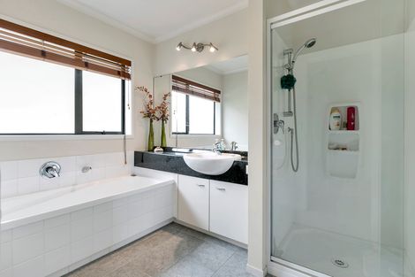 Photo of property in 4 Rush Creek Drive, Westgate, Auckland, 0614