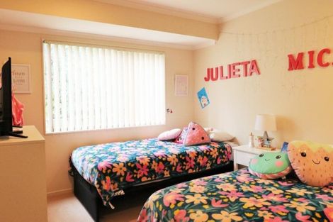 Photo of property in 18a Philson Terrace, Browns Bay, Auckland, 0630